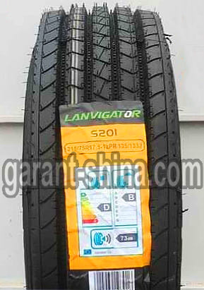 Lanvigator S201 (рулевая) 215/75 R17.5 135/133J 18PR - Фото протектора с этикеткой вблизи